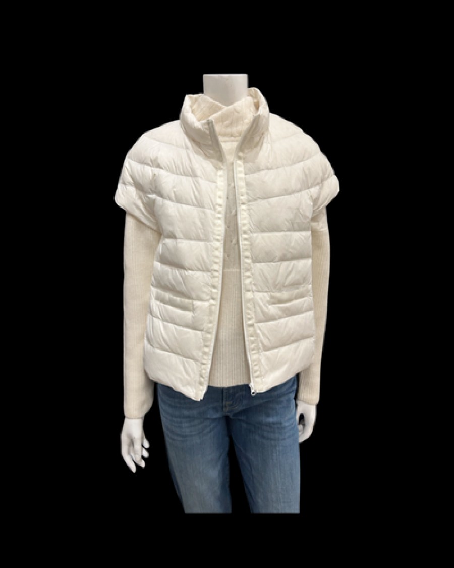 CORTLAND PARK Wellesley Puffer Vest In White/Snow Outerwear