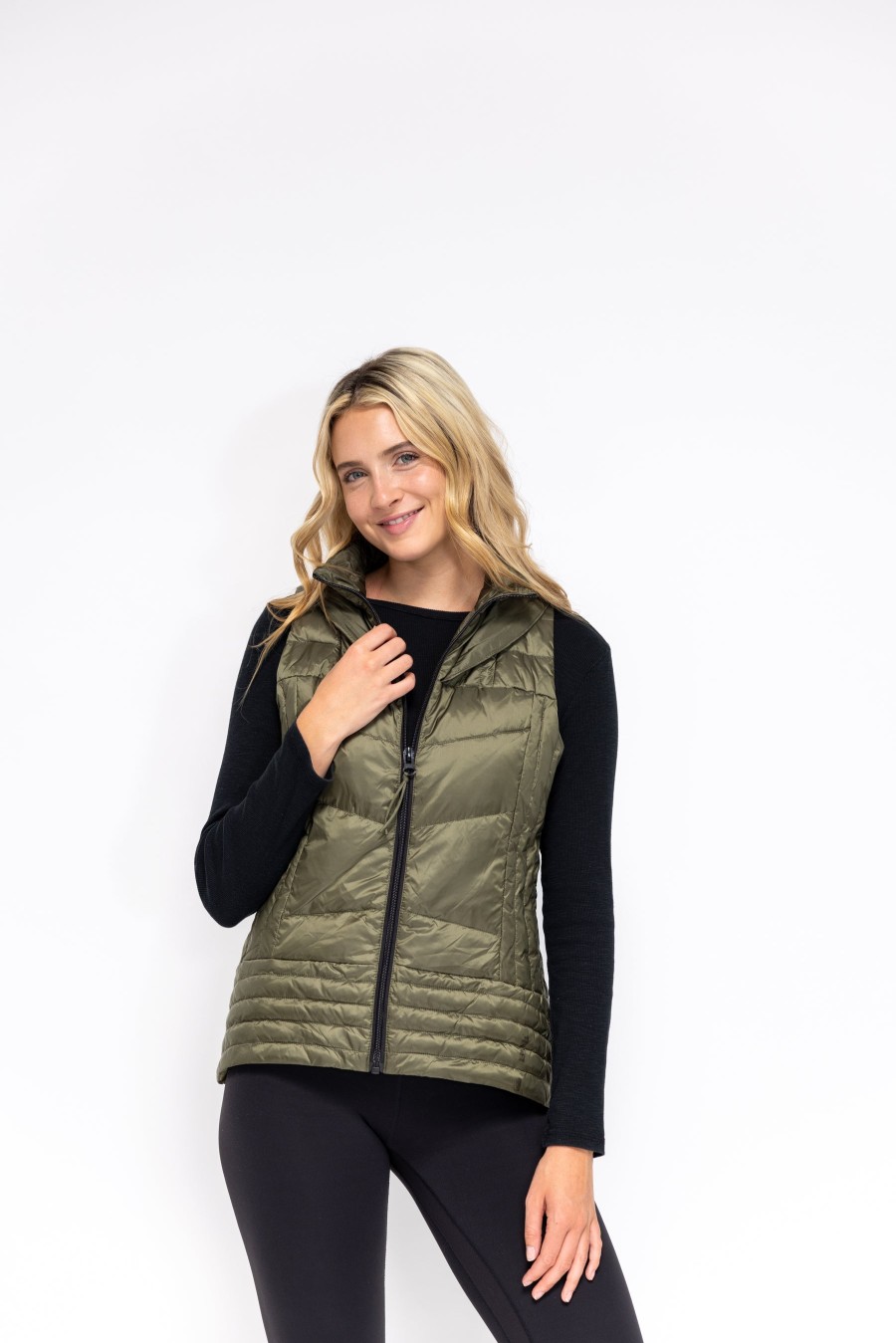 ANORAK Metallic Quilted Vest In Army Green Athelisure