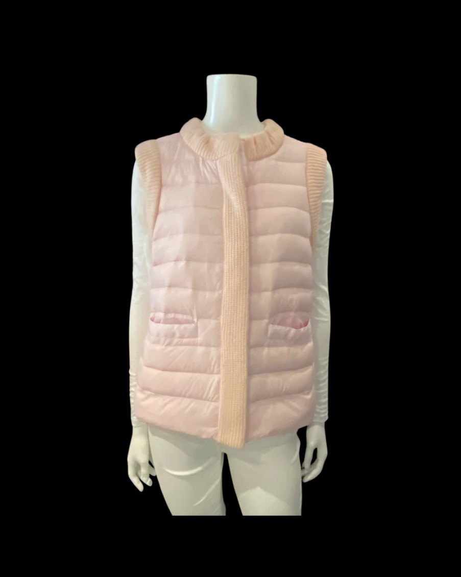 CORTLAND PARK Val D'Isere Vest In Pink Outerwear