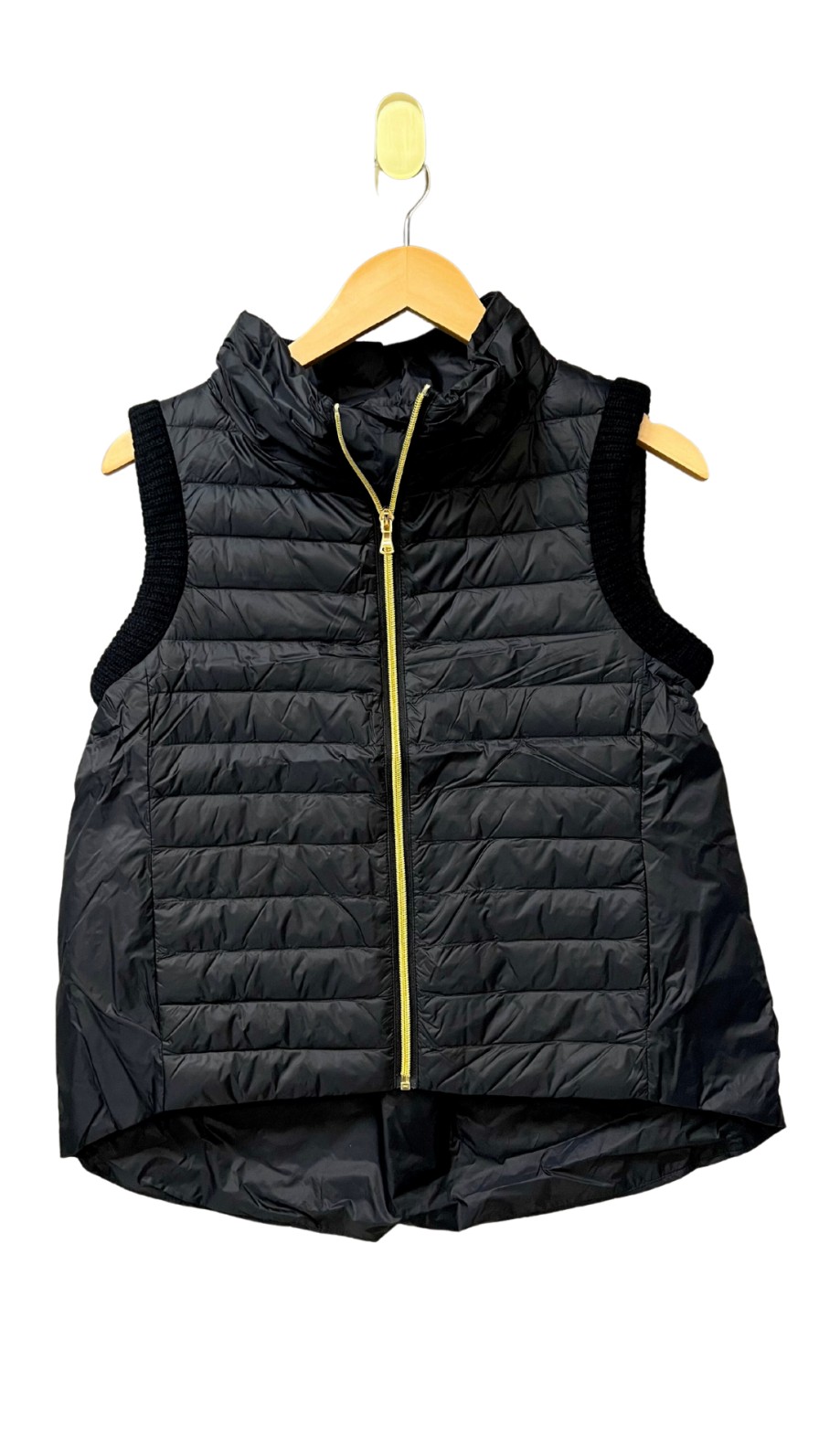 CORTLAND PARK Wynn Gilt Puffer Vest In Black Athelisure